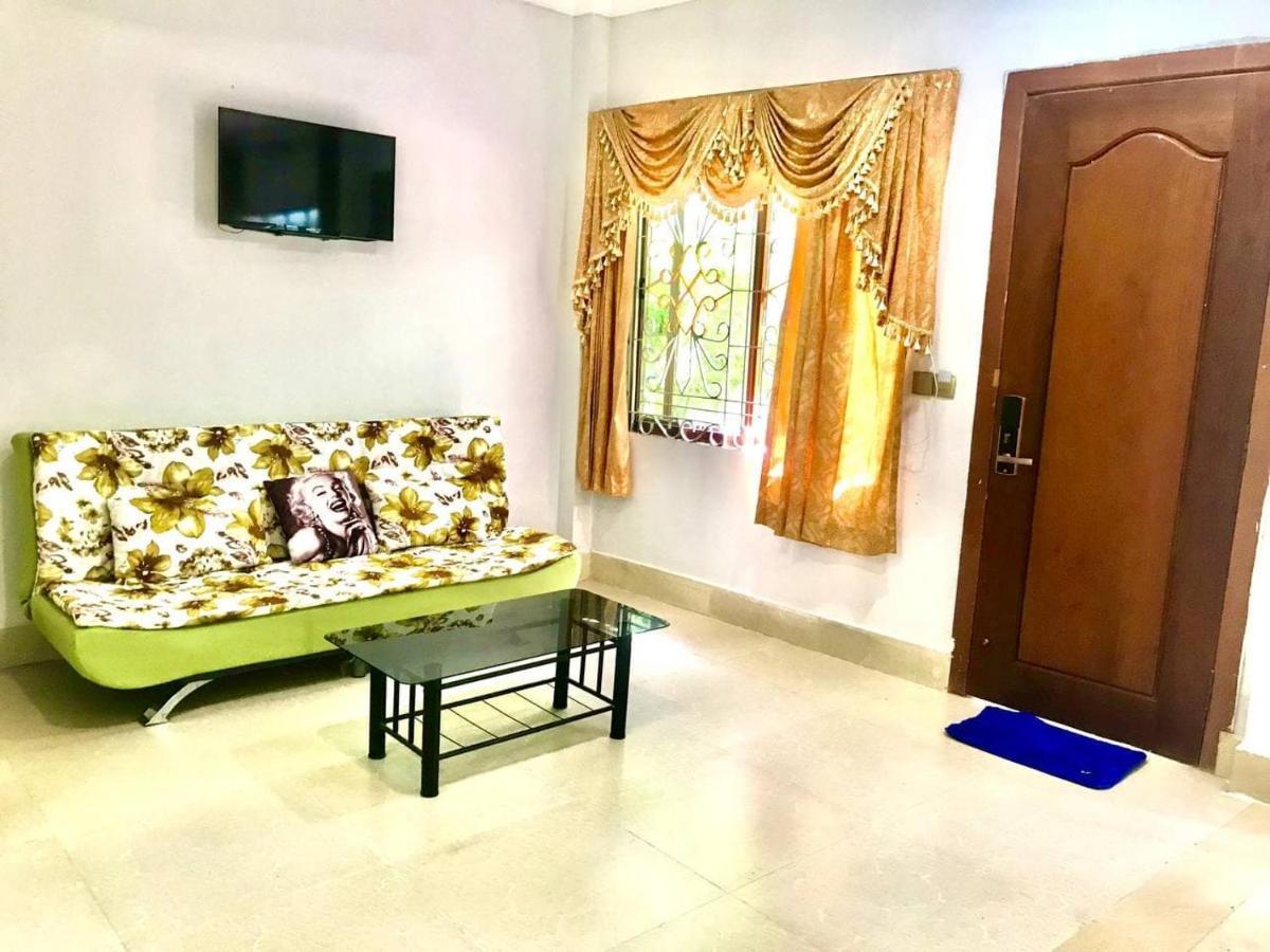Golden River Resort Сиханоуквил Екстериор снимка