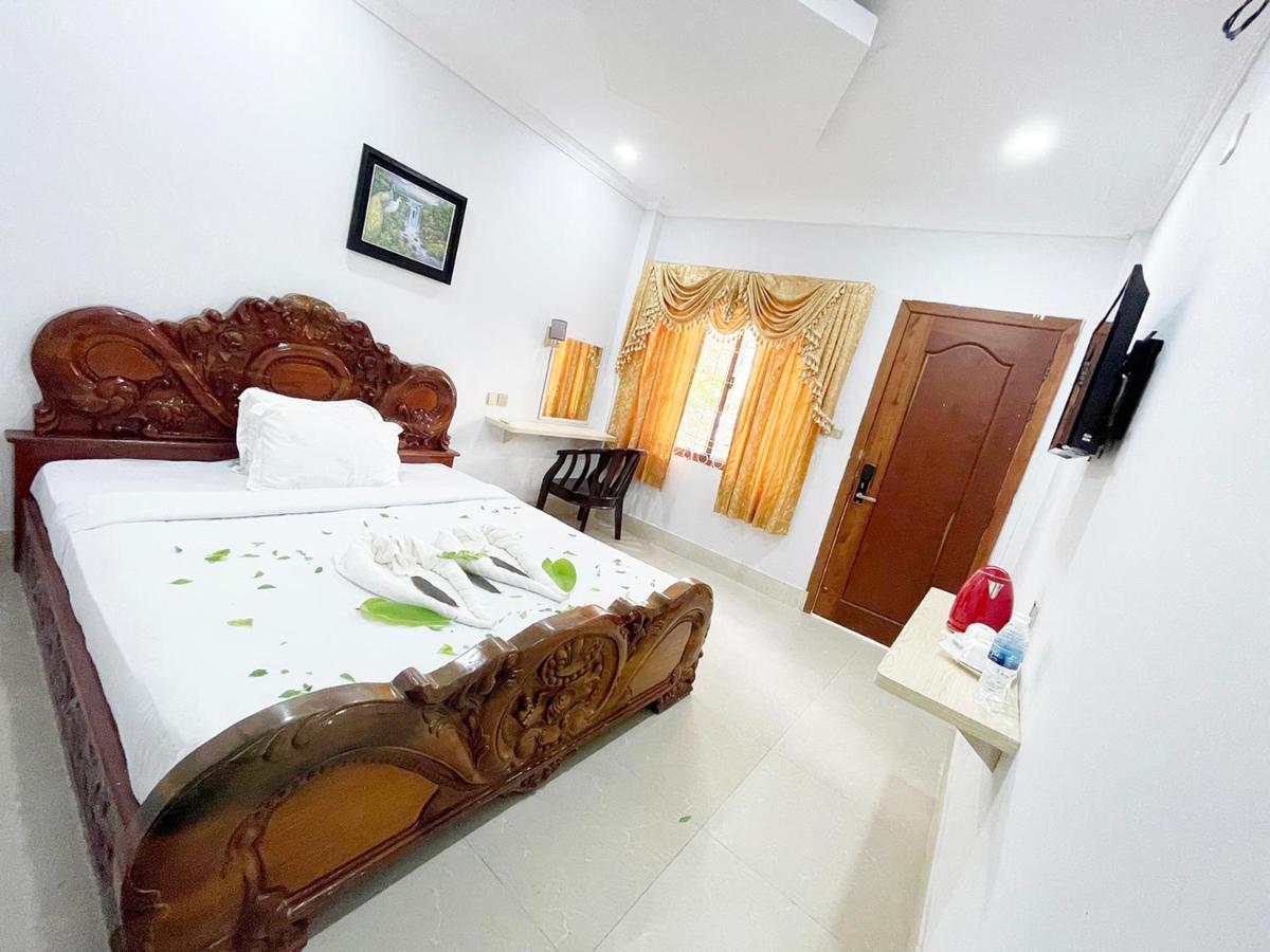 Golden River Resort Сиханоуквил Екстериор снимка