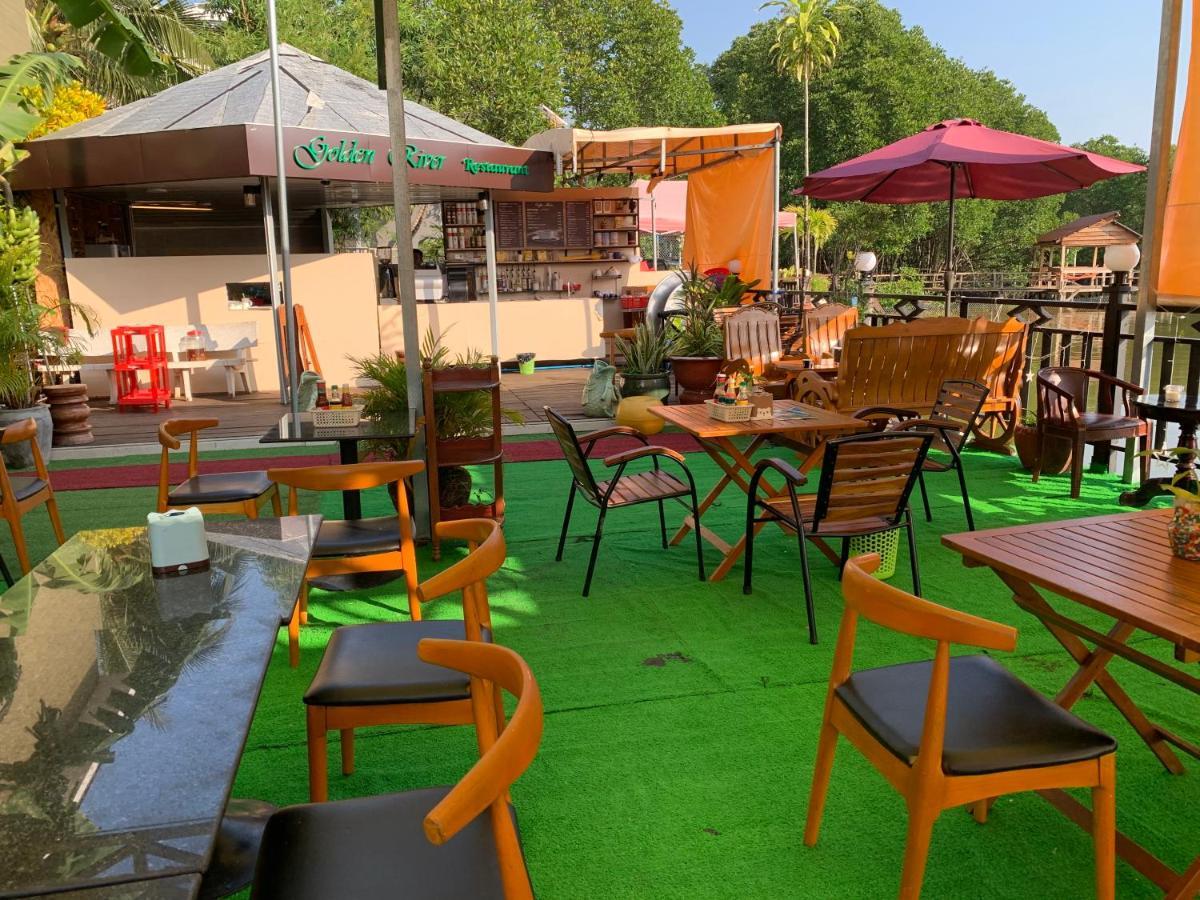 Golden River Resort Сиханоуквил Екстериор снимка