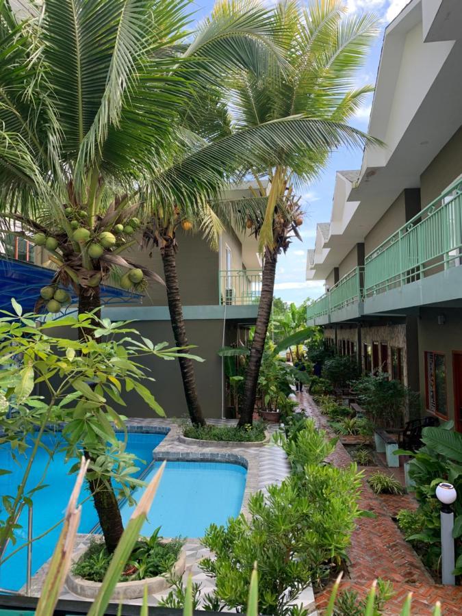 Golden River Resort Сиханоуквил Екстериор снимка